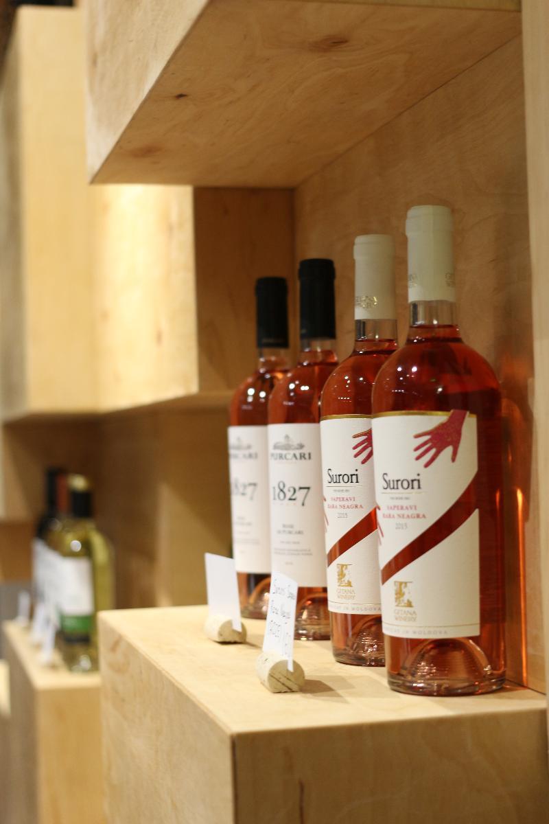 Wine Hotel Chisinau Eksteriør bilde