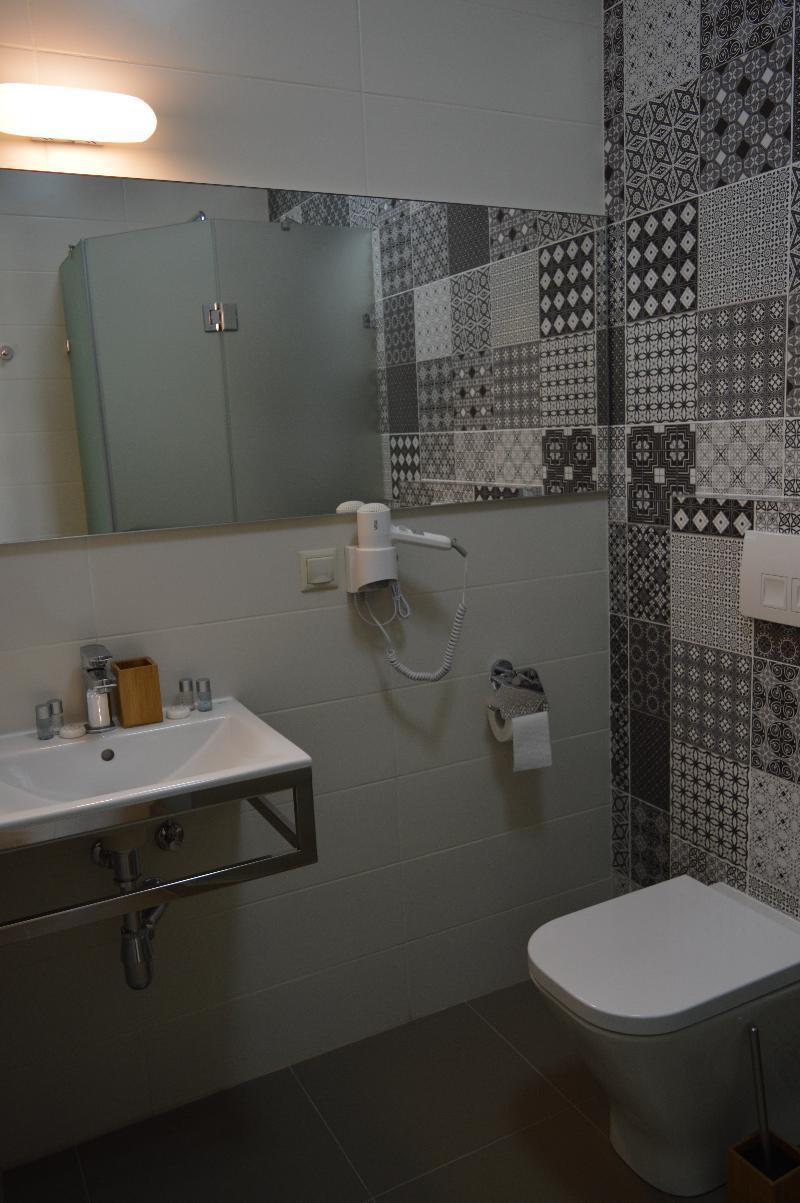 Wine Hotel Chisinau Eksteriør bilde