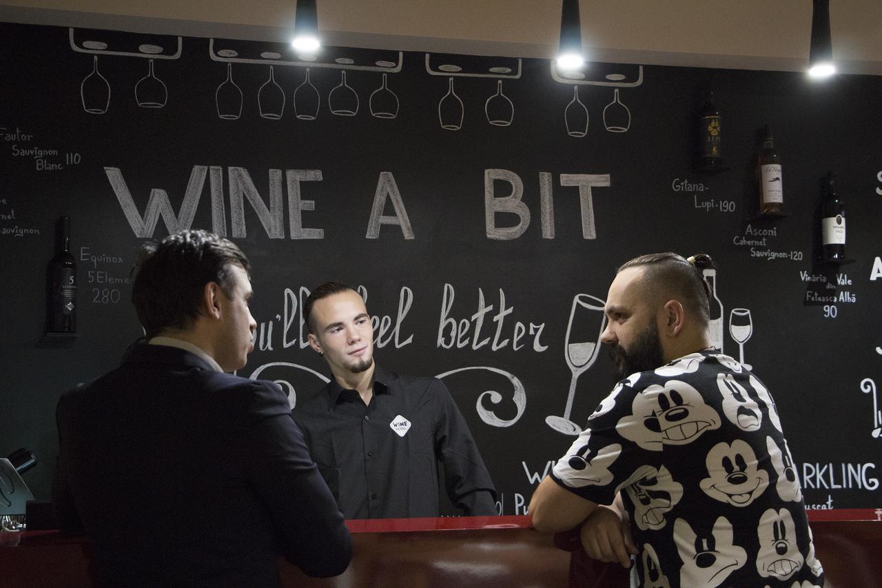 Wine Hotel Chisinau Eksteriør bilde