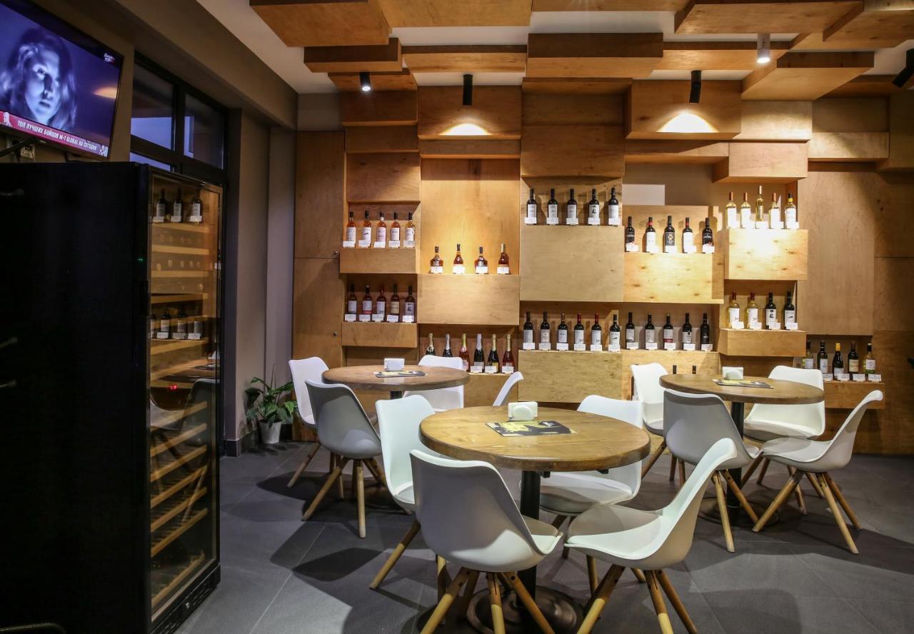 Wine Hotel Chisinau Eksteriør bilde