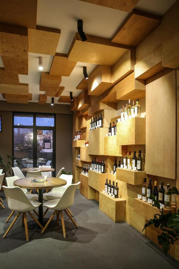 Wine Hotel Chisinau Eksteriør bilde