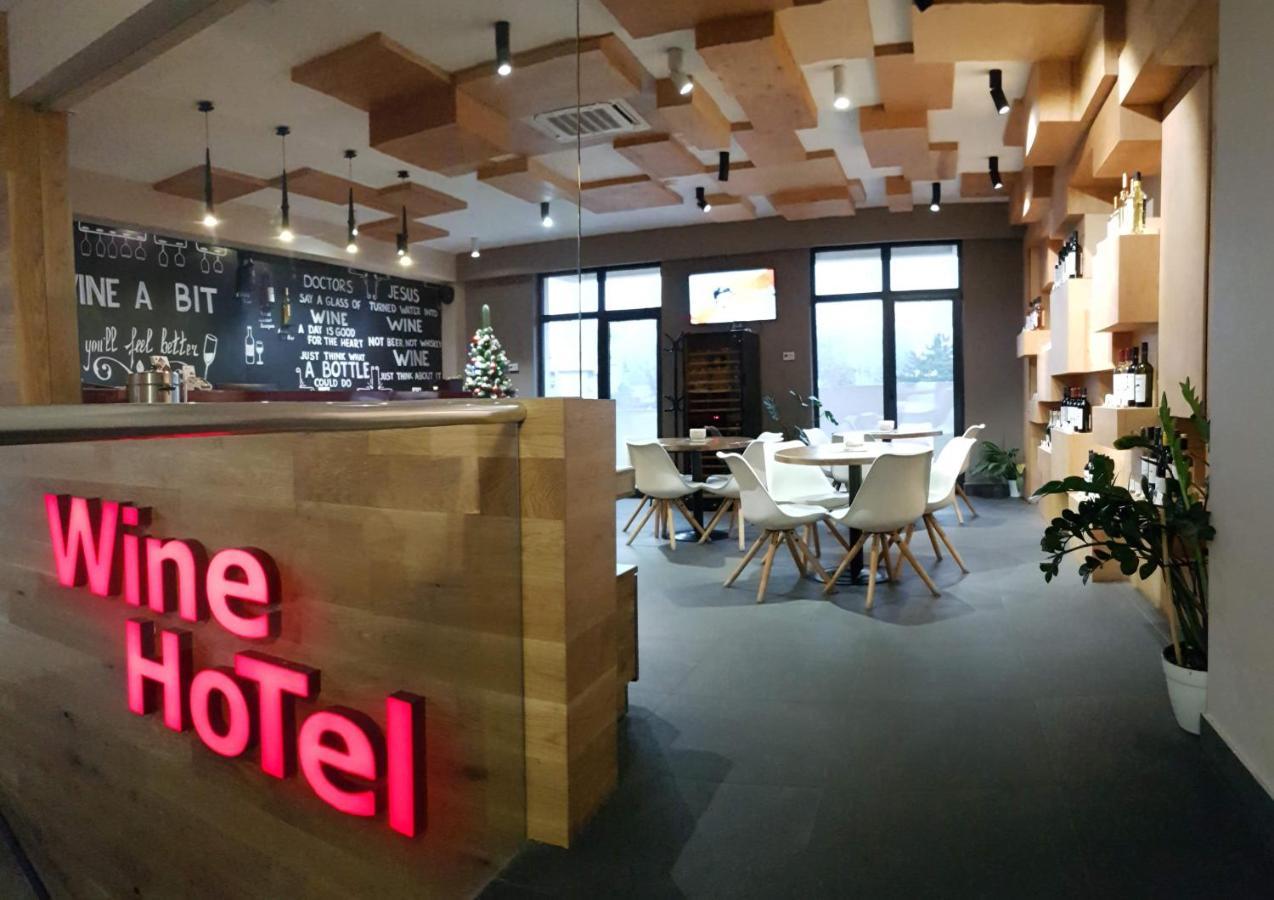 Wine Hotel Chisinau Eksteriør bilde